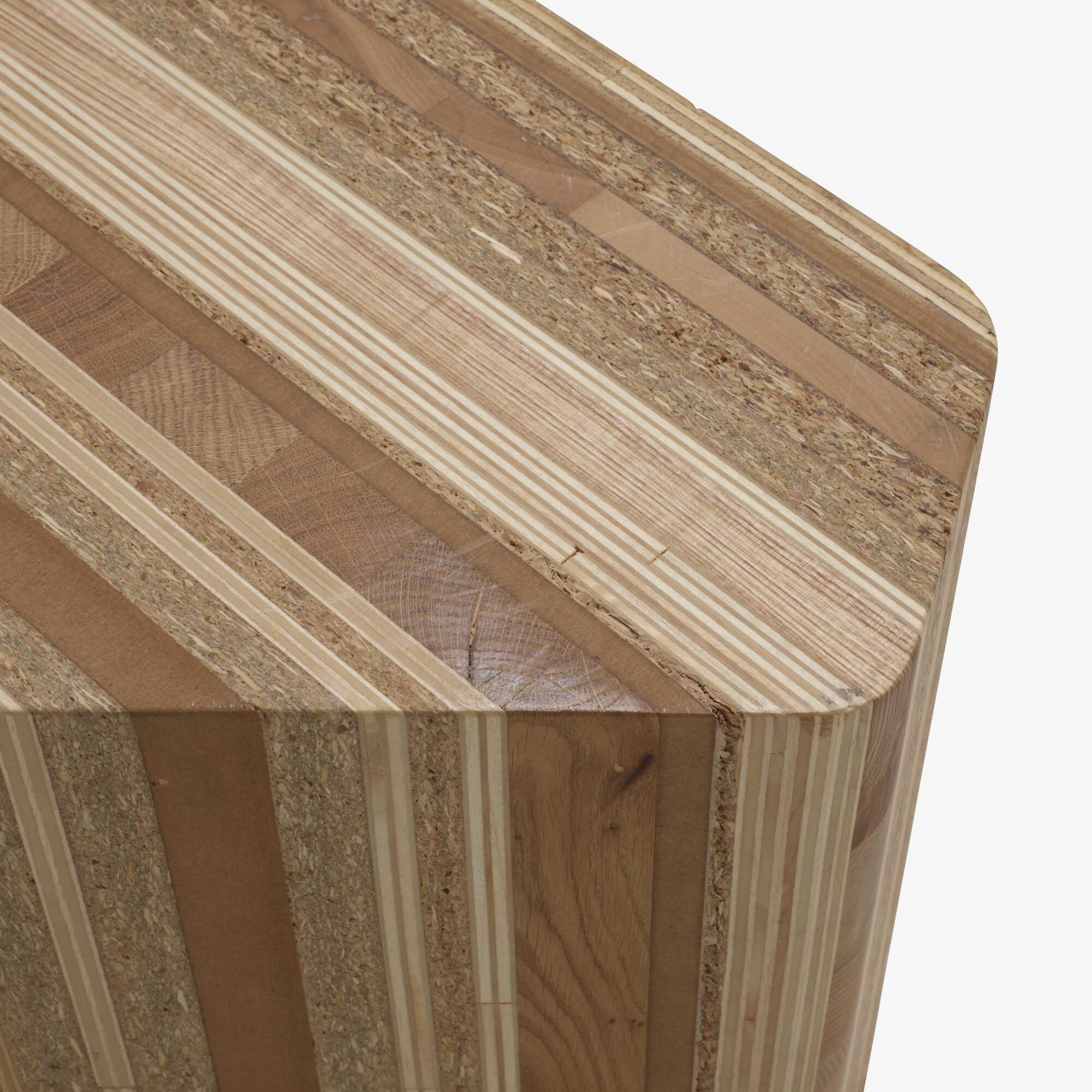 Chute libre Occasional table