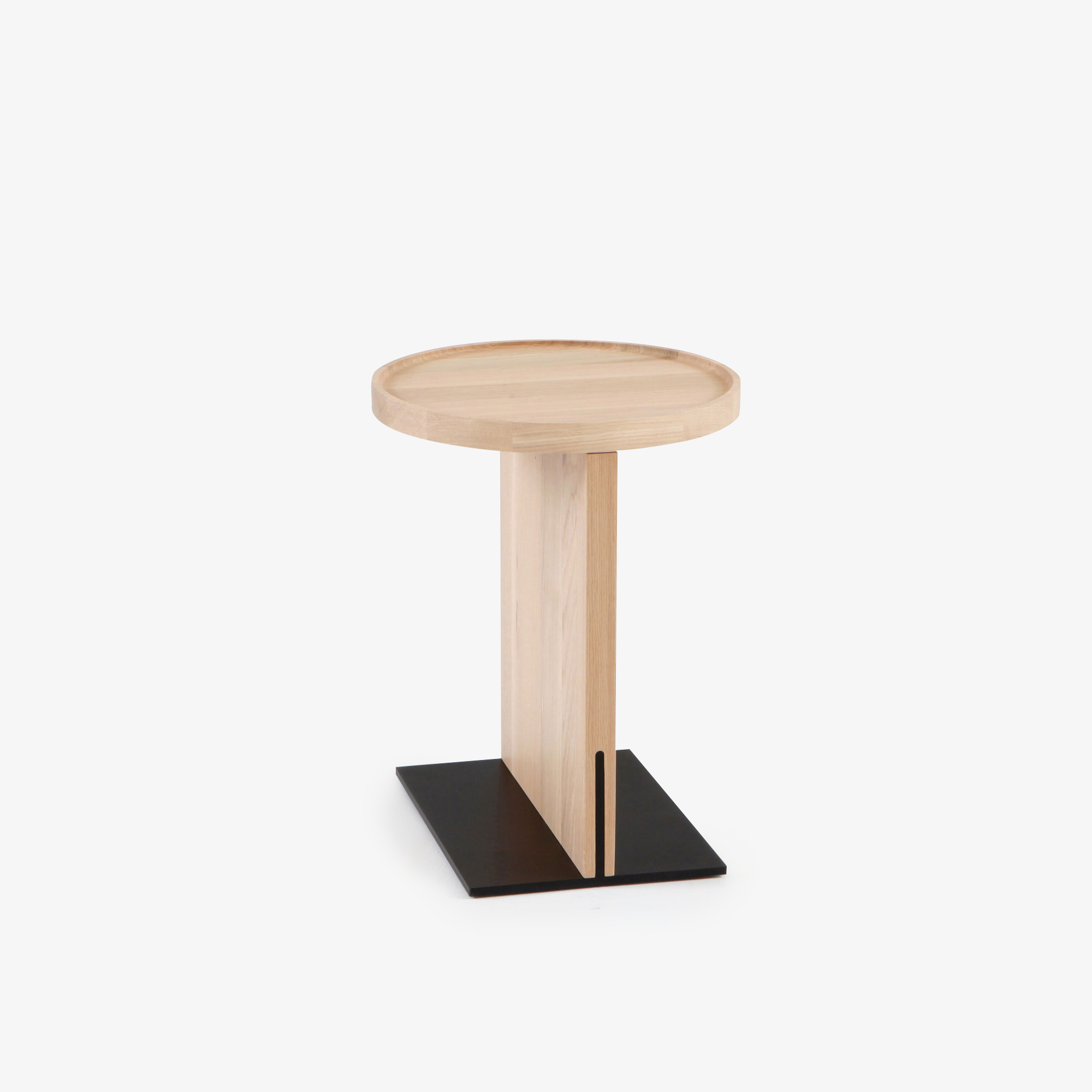 Karuma Occasional table