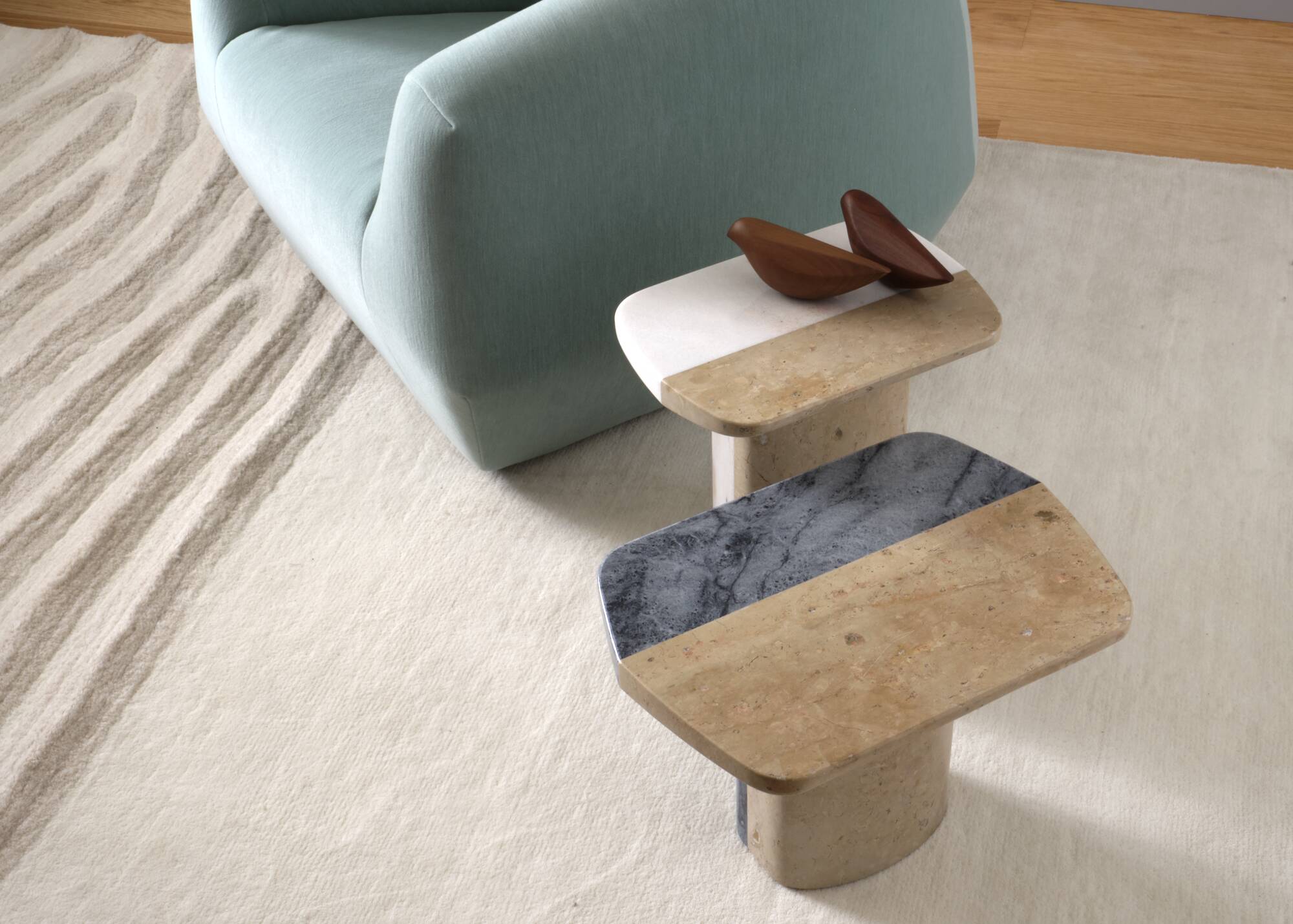 Biscotto Pedestal table low version